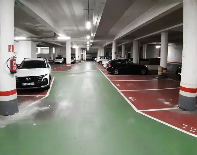 Parkplatz von Garage zum Verkauf in Basauri 