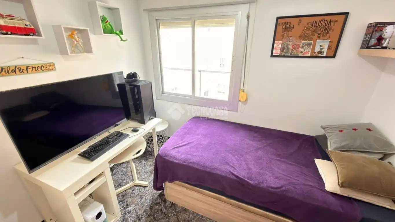 Bedroom of Flat for sale in Can Vidalet