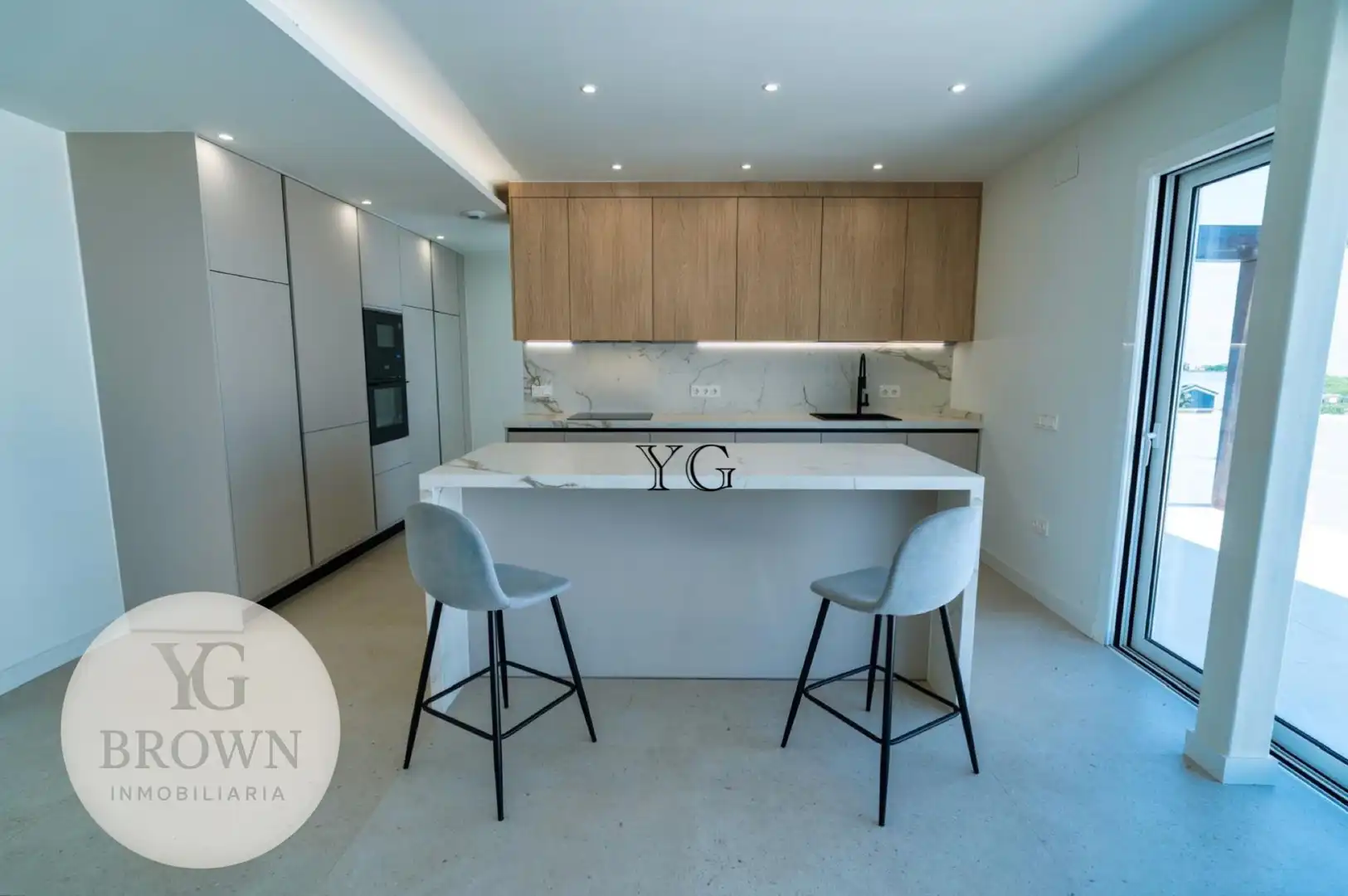 Cocina de Casa o chalet en venta en Alhaurín de la Torre con Aire acondicionado, Jardín privado y Terraza