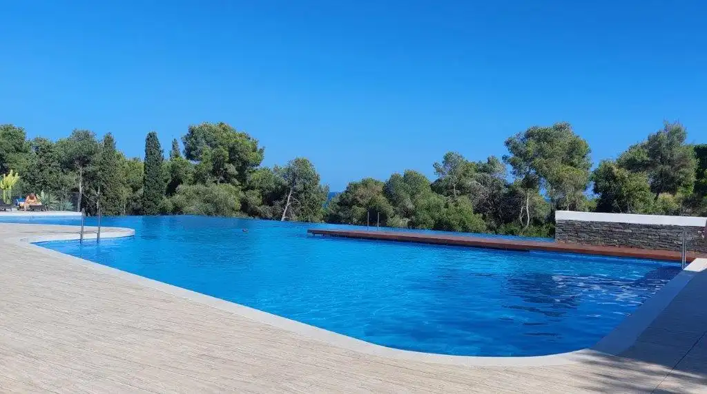 Piscina de Dúplex en venda en Sant Pere de Ribes amb Aire condicionat, Calefacció i Jardí privat