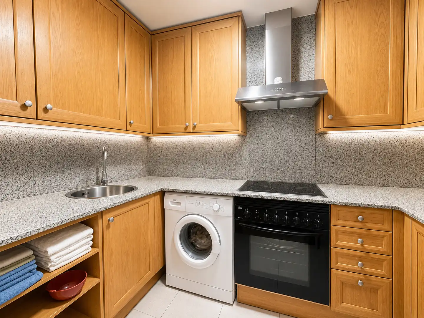 Flat for sale in Carrer del Torrent de la Bomba, Centre - Estació