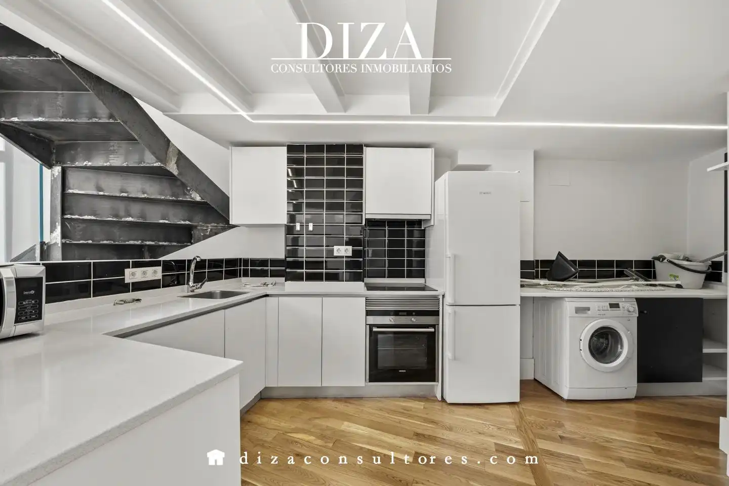 Kitchen of Flat for rent in Madrid  with Air Conditioner and Heating