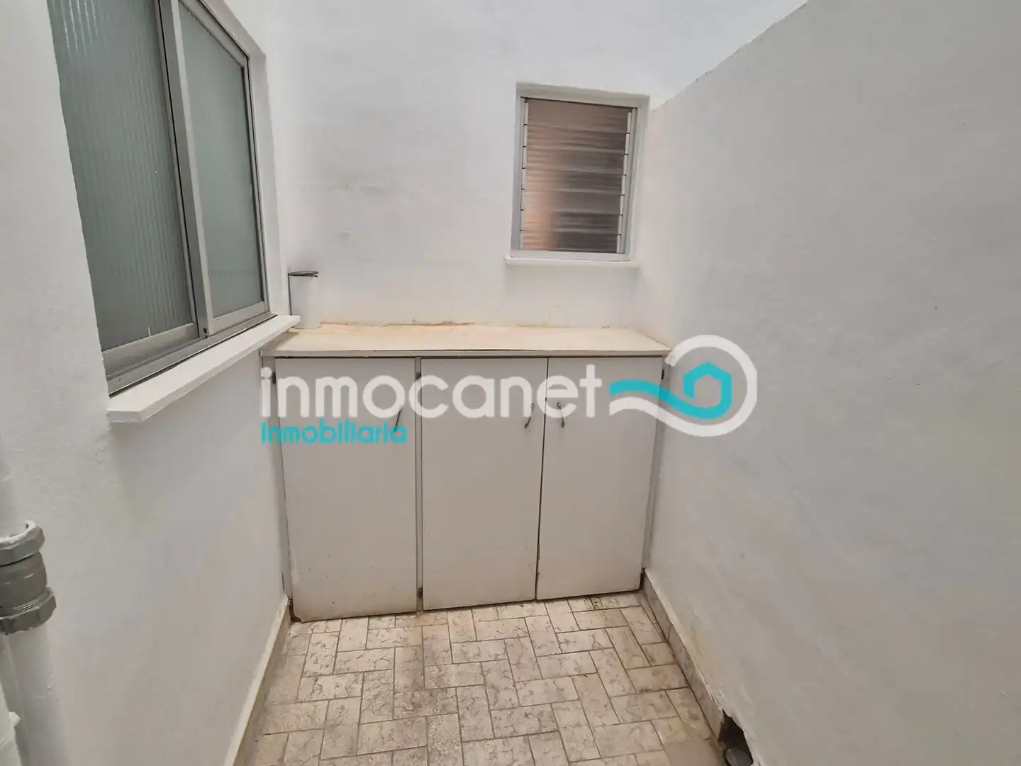 Wohnungen zum Verkauf in Oliva mit Klimaanlage, Terrasse und Balkon