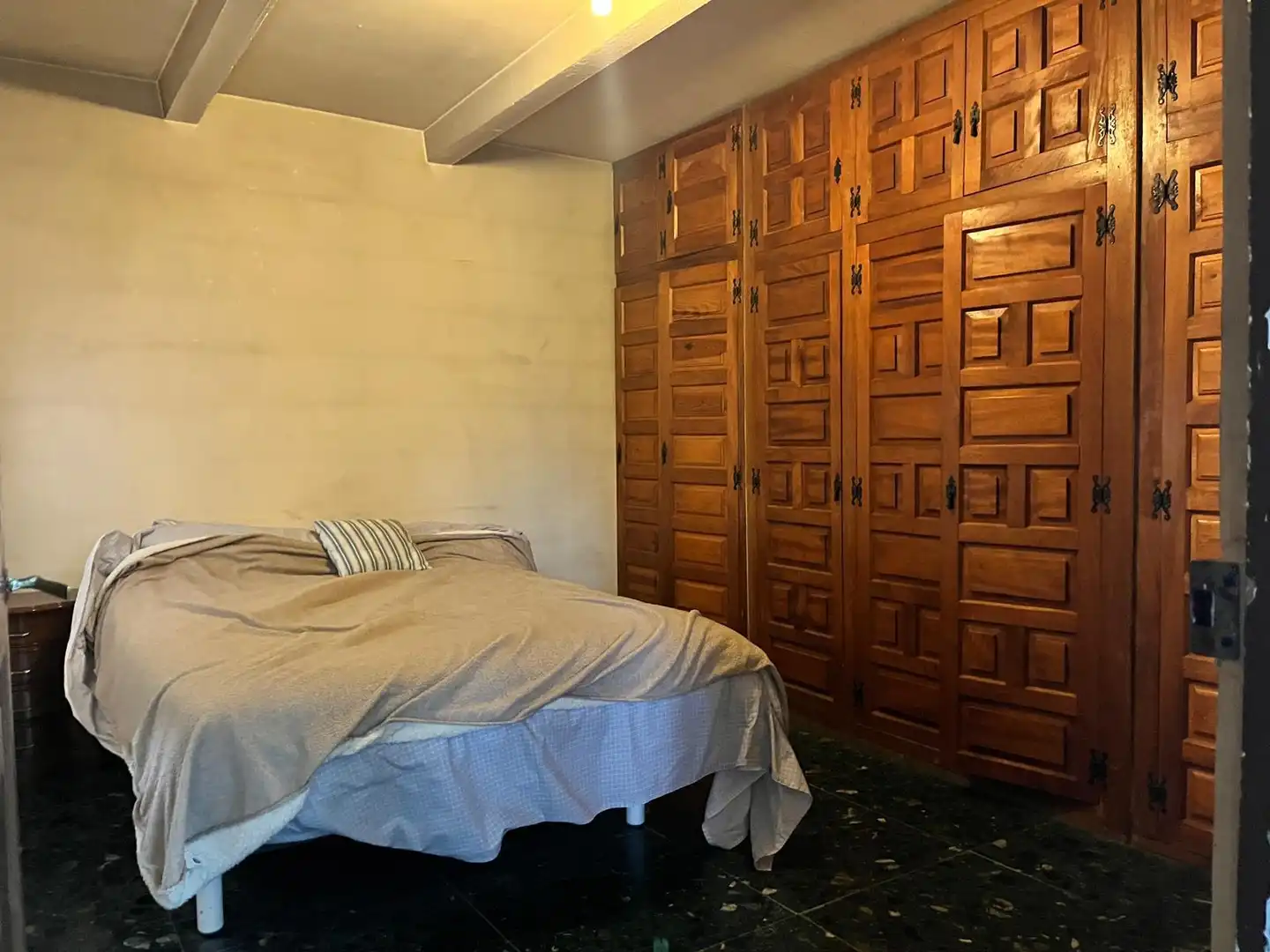 Habitación de Finca rústica en venta en El Grado con Jardín privado