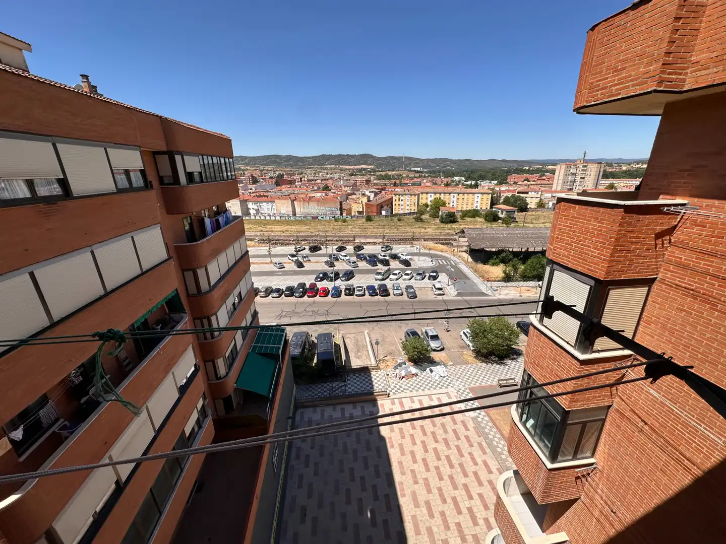 Parkplatz von Wohnung zum Verkauf in Cuenca mit Heizung, Parkett und Terrasse