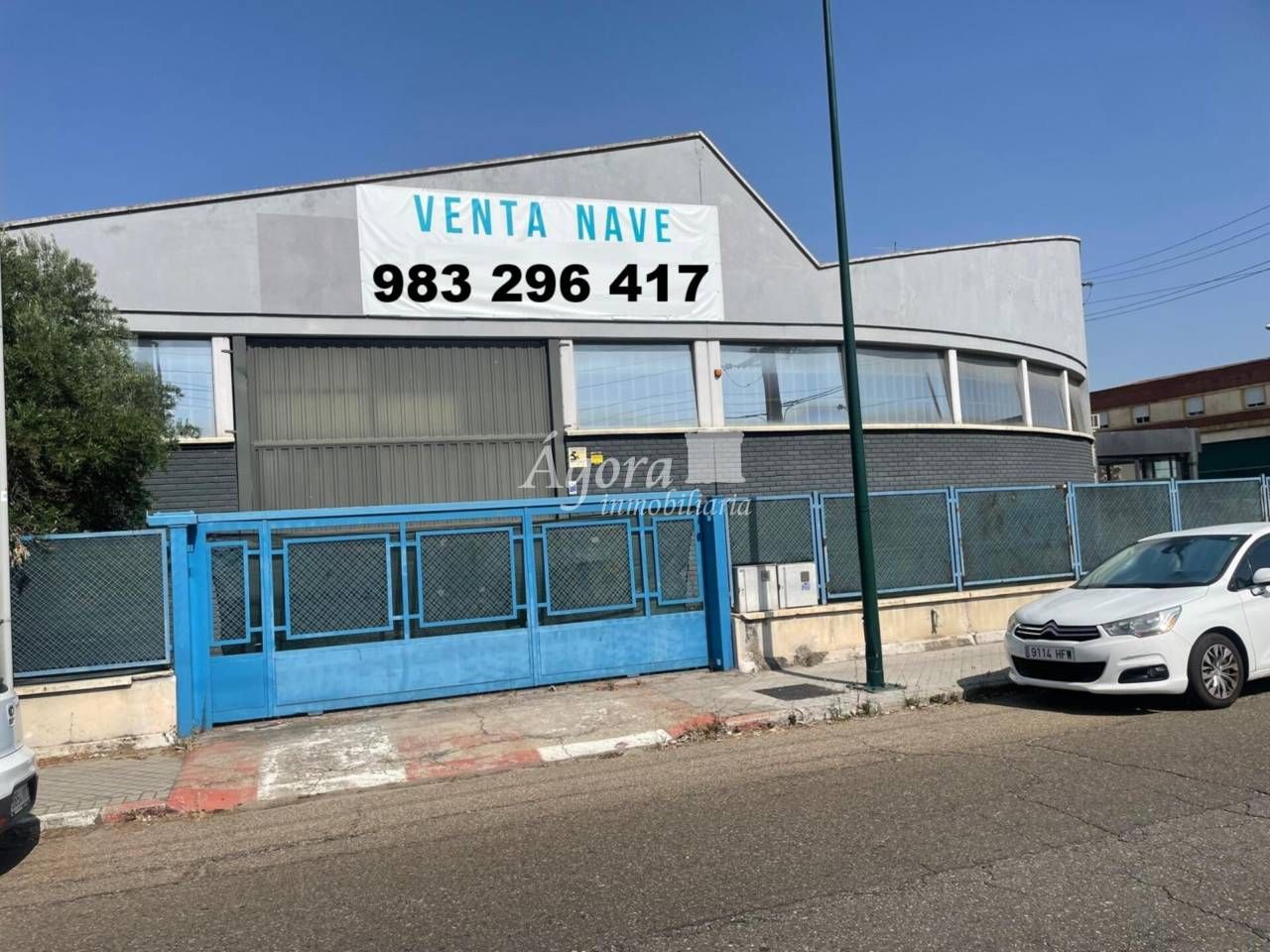 Vista exterior de Nau industrial en venda en Valladolid Capital amb Calefacció