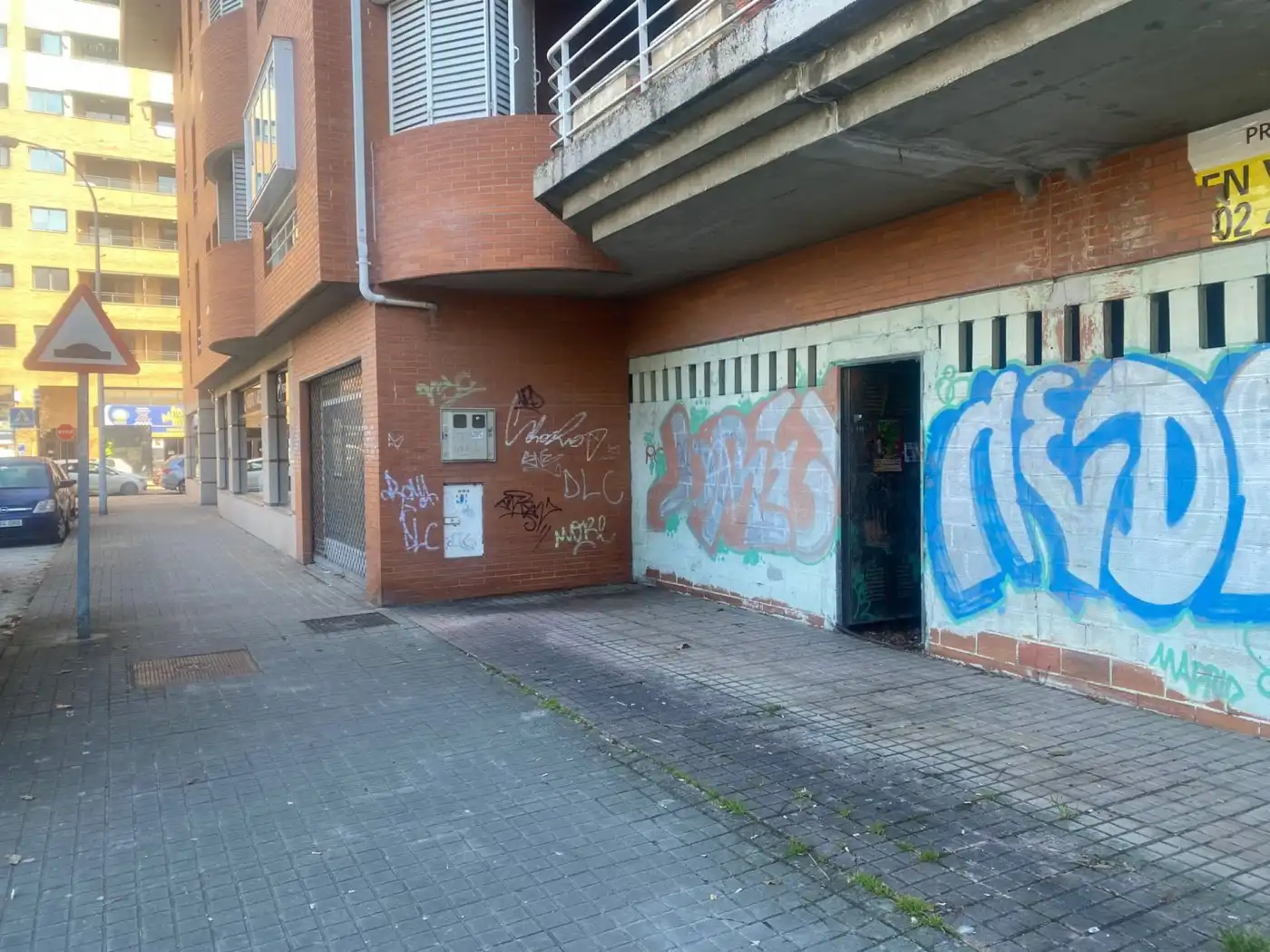 Business premises for sale in Zona Alta, imagen 2