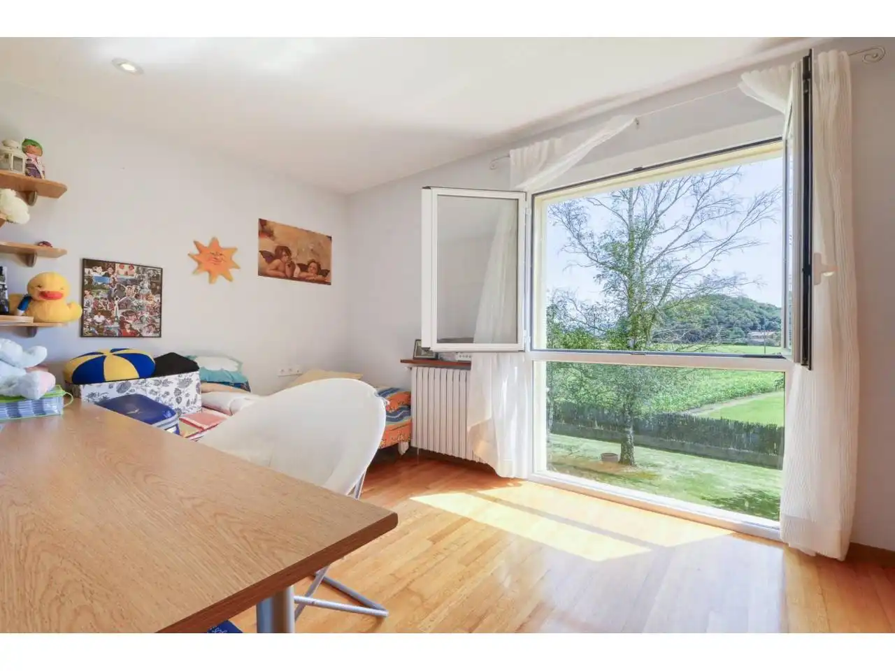 Habitación de Casa o chalet en venta en La Vall d'en Bas con Calefacción, Jardín privado y Parquet