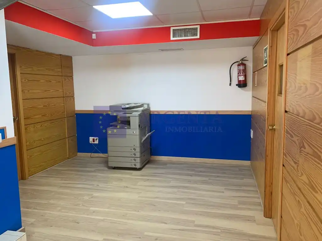 Locale commerciale in affitto a Calle Gredos, imagen 6