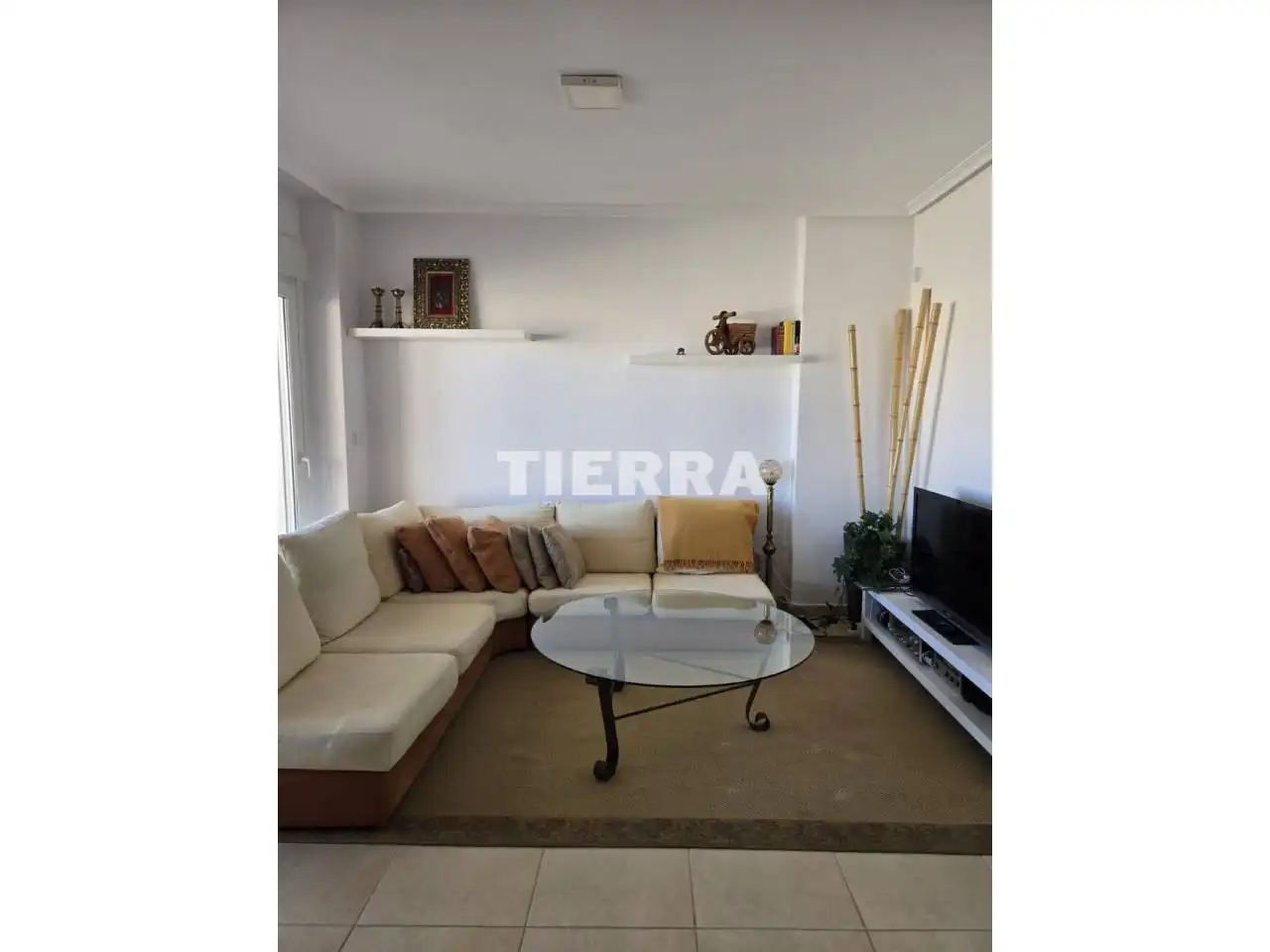 Wohnzimmer von Wohnung zur Miete in Murcia mit Klimaanlage, Privatgarten und Terrasse