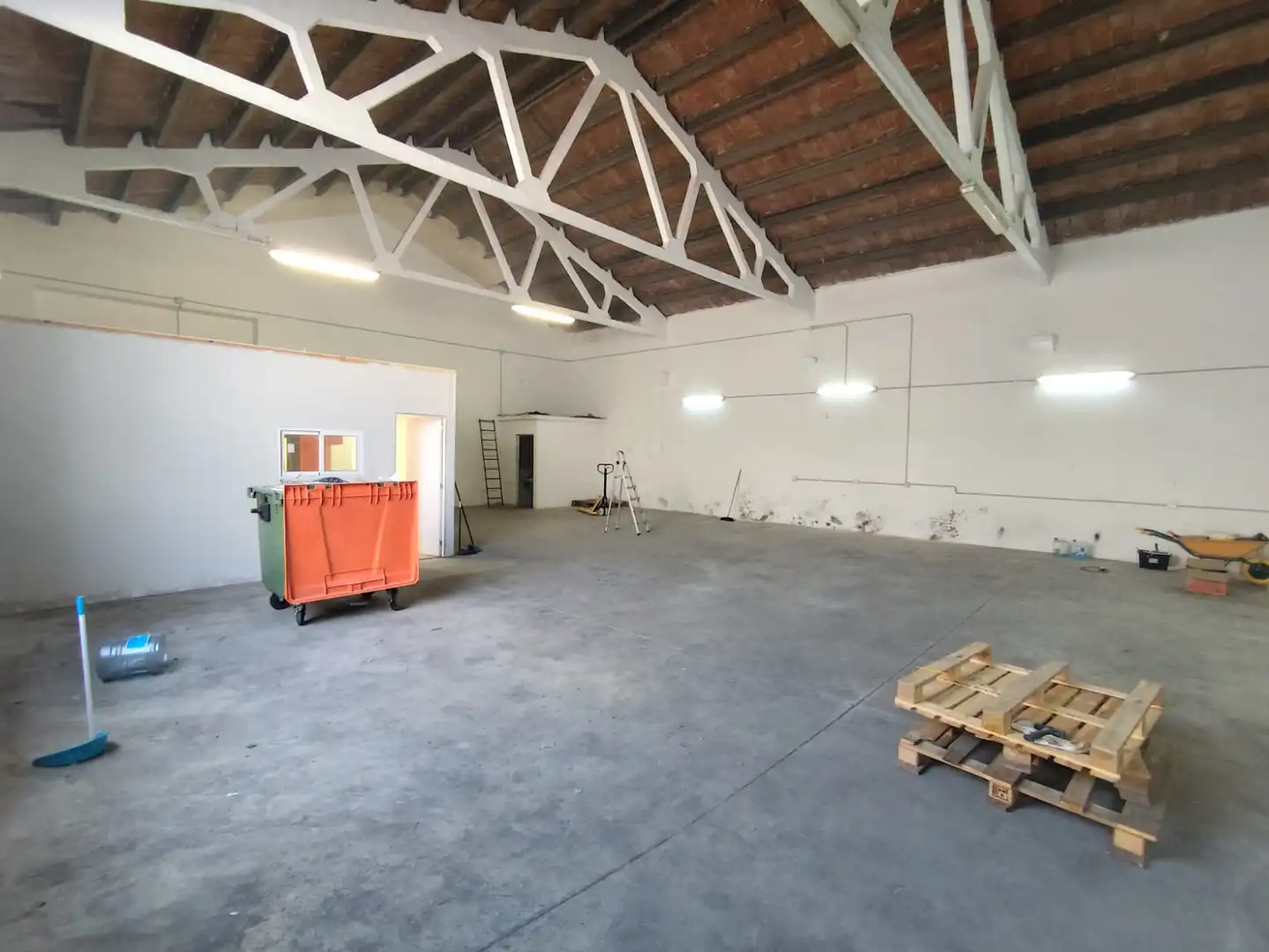 Industrial building to rent in Sud, imagen 13
