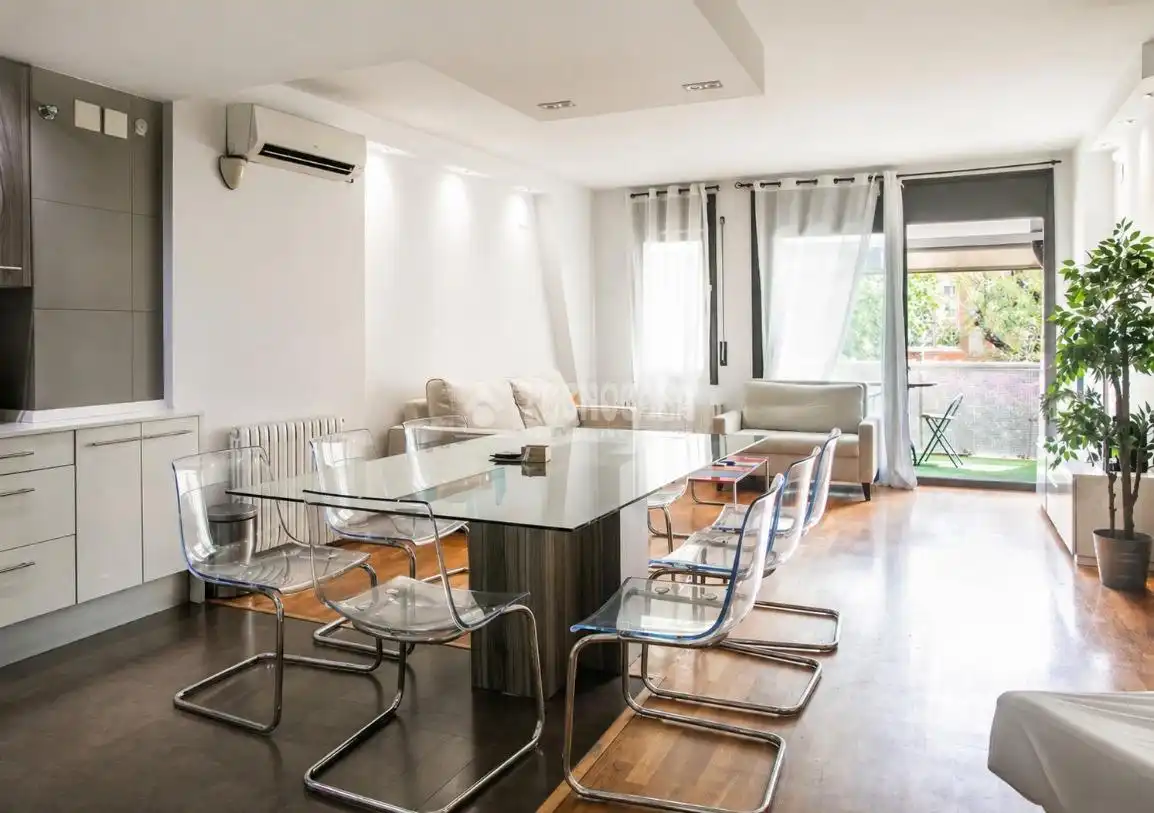 Comedor de Piso en venta en  Barcelona Capital con Aire acondicionado y Balcón