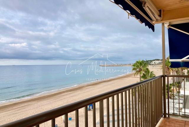 Piso en Venta en Carrer de Pérez Galdós en Barri Marítim