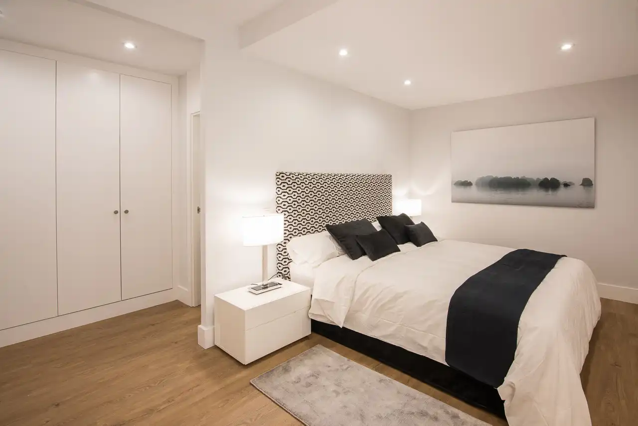 Bedroom of Flat for sale in Madrid  with Air Conditioner, Heating and Community pool