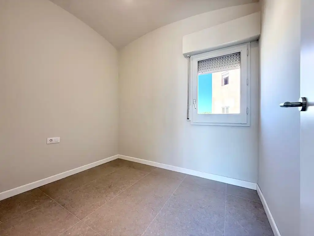 Habitación de Piso en venta en Figueres con Aire acondicionado, Calefacción y Terraza