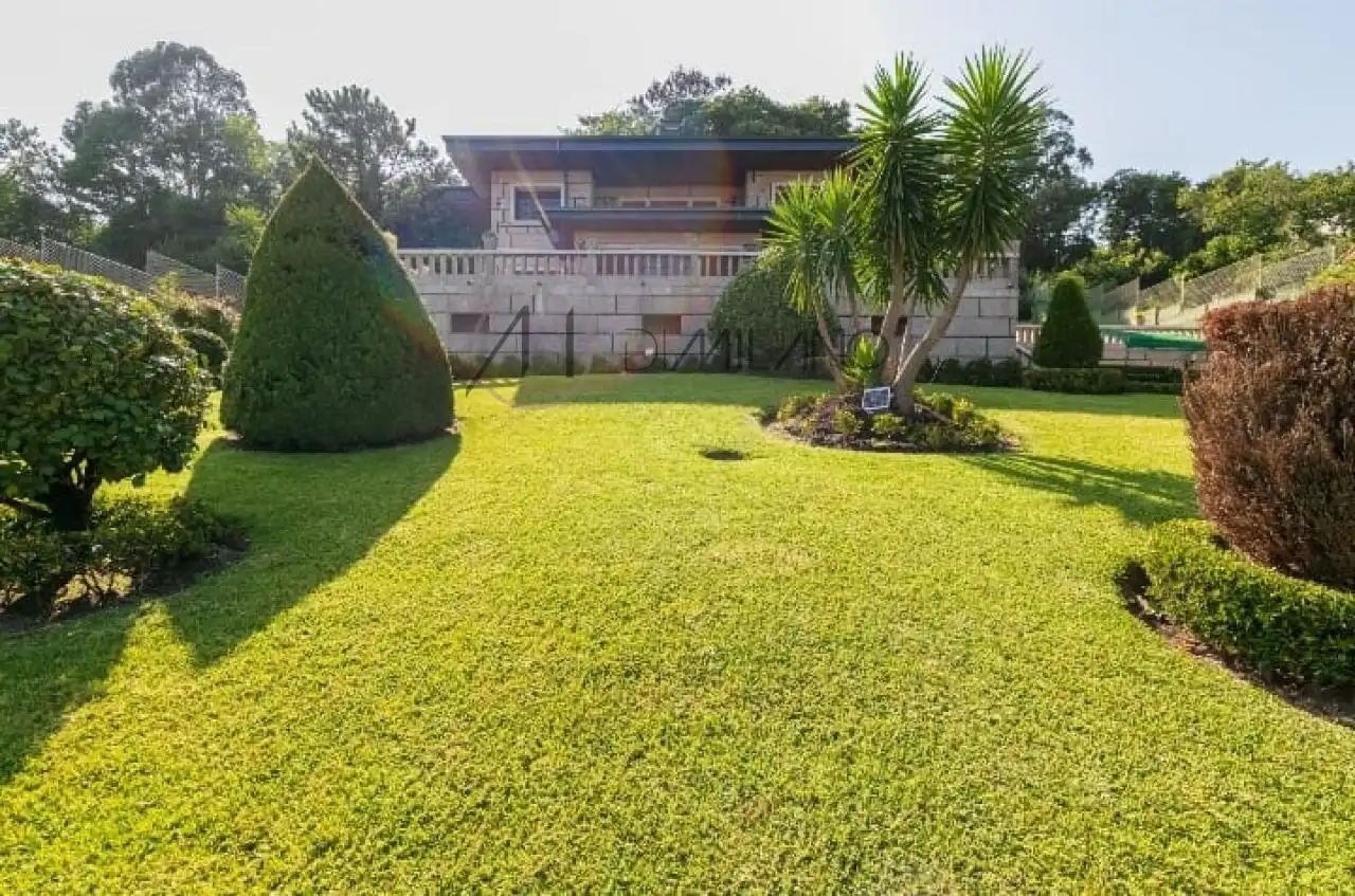 Jardí de Casa o xalet en venda en Moaña amb Calefacció, Jardí privat i Terrassa