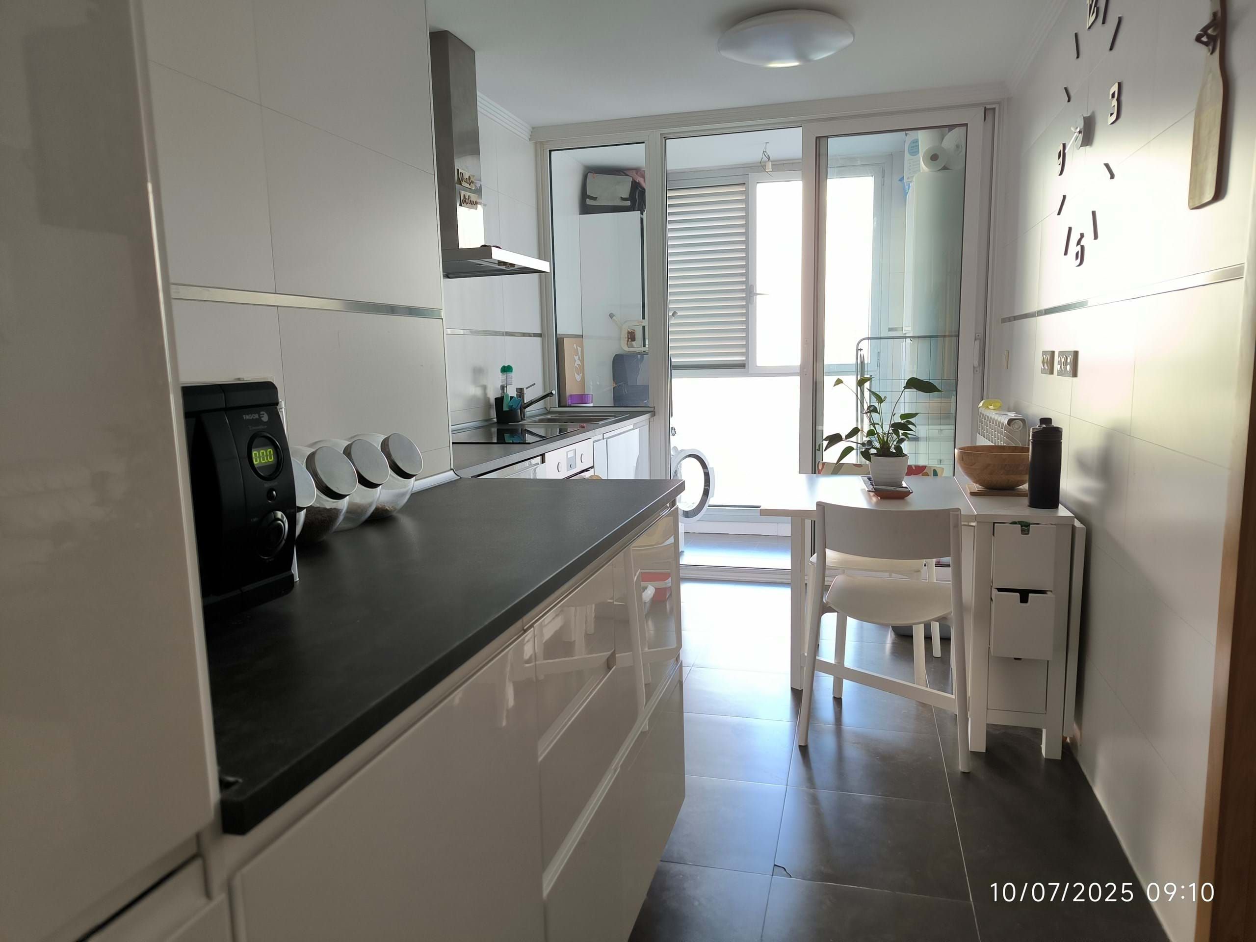 Kitchen of Flat for sale in Vitoria - Gasteiz  with Storage room and Furnished