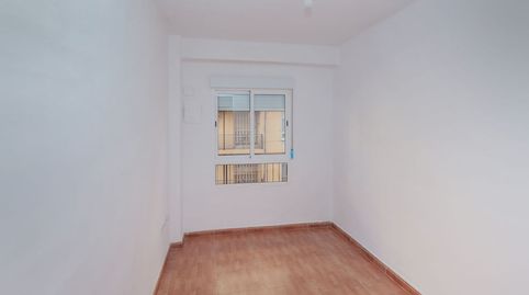 Foto 4 de Piso en venta en Av Doctor Peset Aleixandre , Torrefiel, Valencia Capital