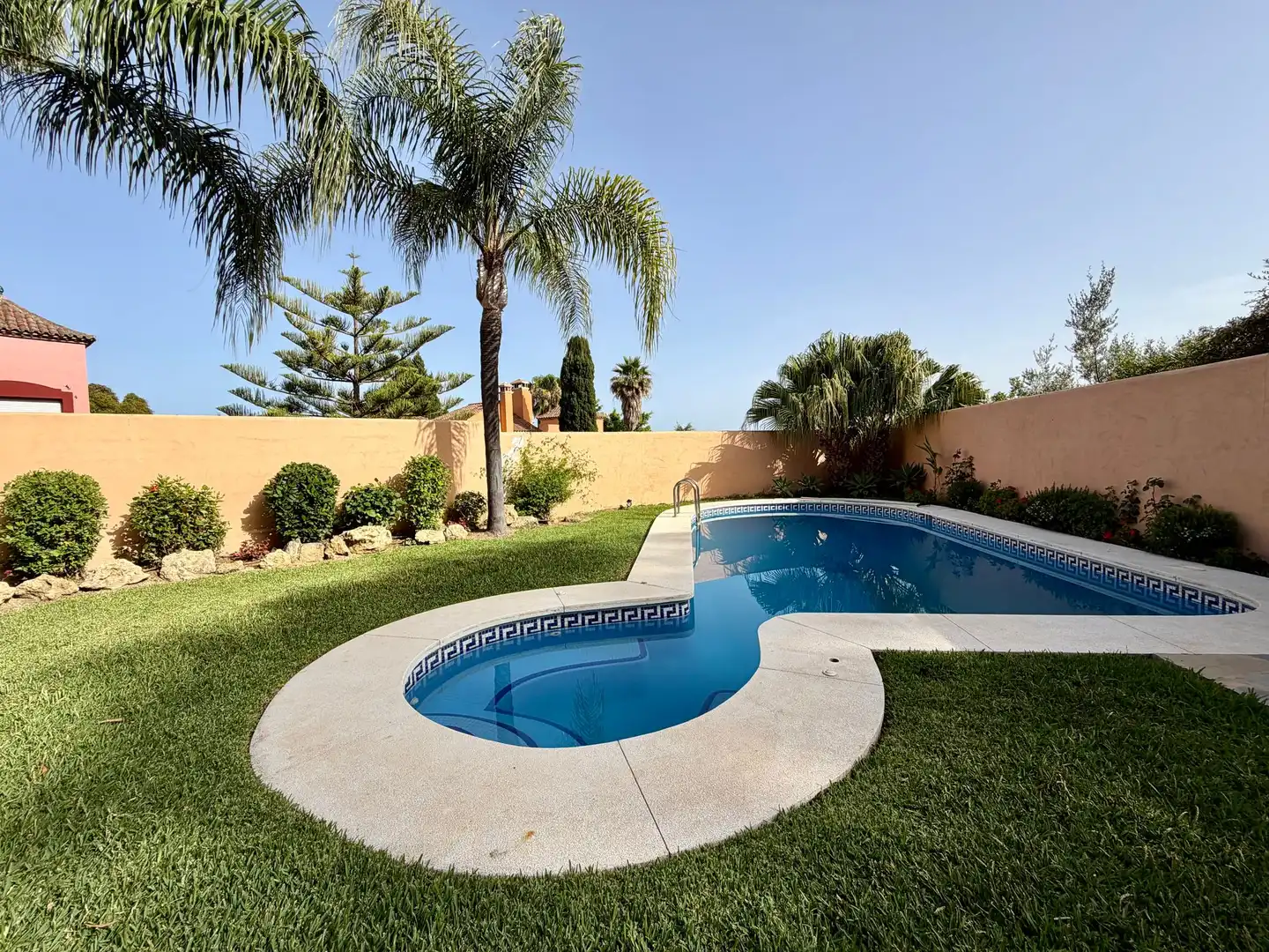 Swimming pool of Detached homes for sale in Marbella  with Terrace and Balcony