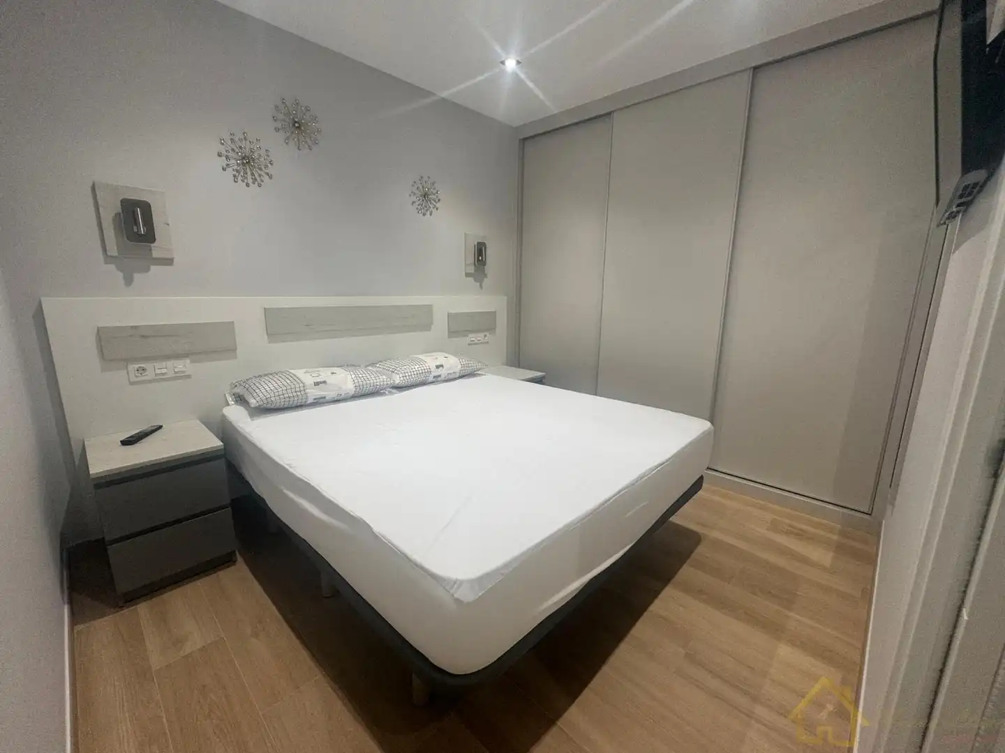 Schlafzimmer von Wohnungen zur Miete in Lugo mit Heizung und Möbliert