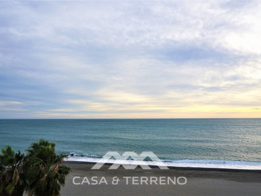 Exterior view of Apartment for sale in Vélez-Málaga  with Air Conditioner and Internet
