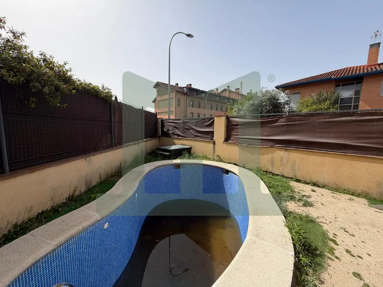 Piscina de Casa o chalet en venta en Madrid con Aire acondicionado, Jardín privado y Terraza