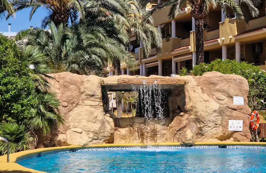Piscina de Apartamento de alquiler en Dénia con Aire acondicionado, Calefacción y Terraza