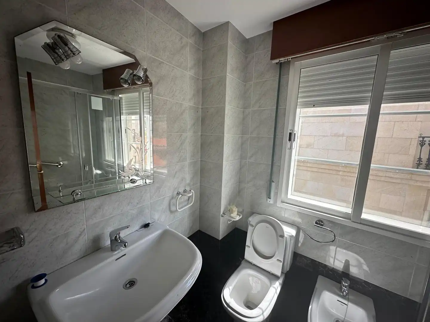 Bathroom of Duplexes for sale in O Grove    with Heating, Terrace and Storage room