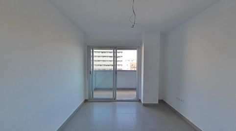 Foto 4 de Piso en venta en C/ Plus Ultra - Conjunto Res Grupo Simancas - , Centro Histórico, Gandia