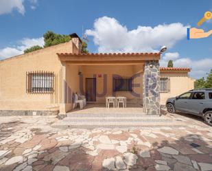 Vista exterior de Casa o xalet en venda en Alicante / Alacant amb Piscina