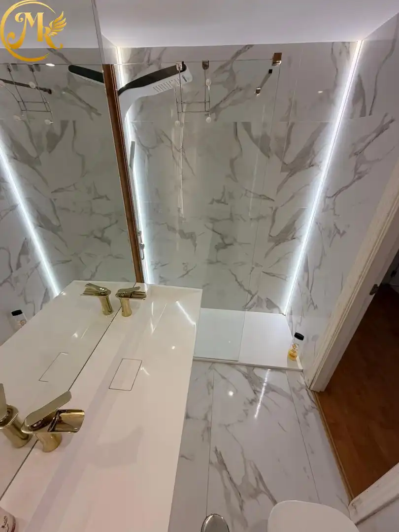 Badezimmer von Wohnung zum Verkauf in Santander mit Heizung und Möbliert