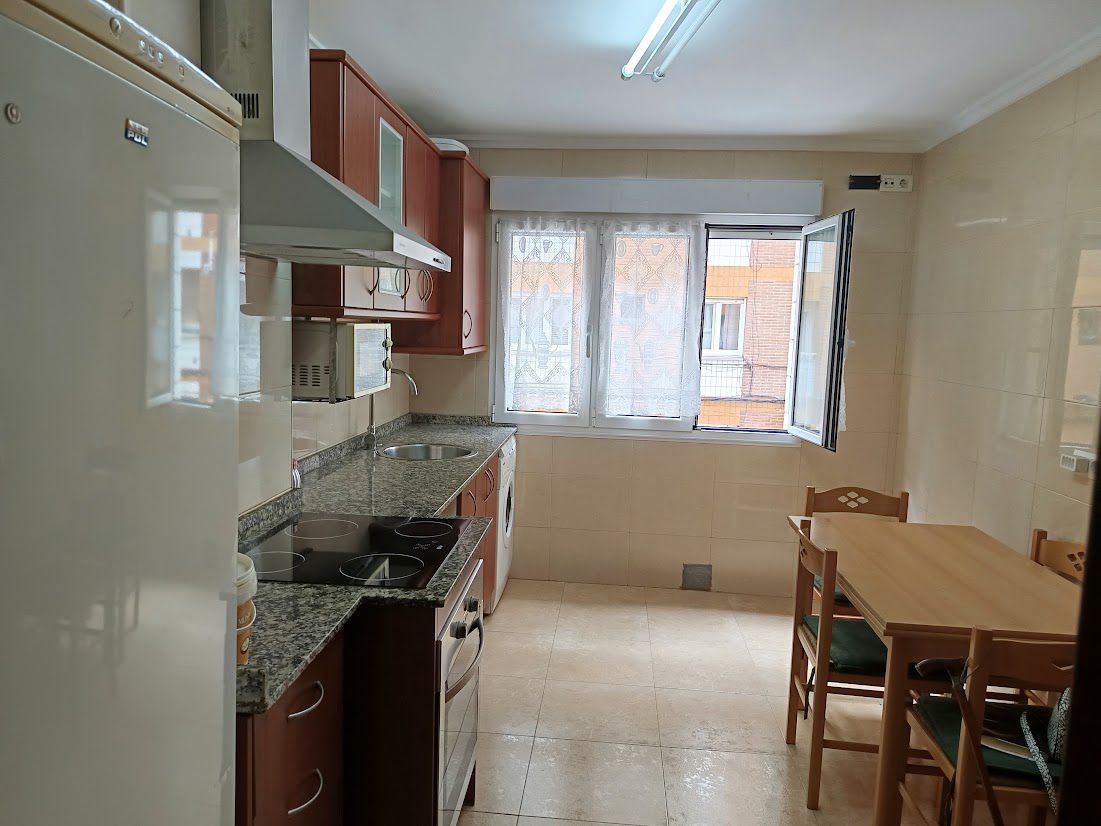 Kitchen of Flat for sale in Gijón   with Heating and Furnished
