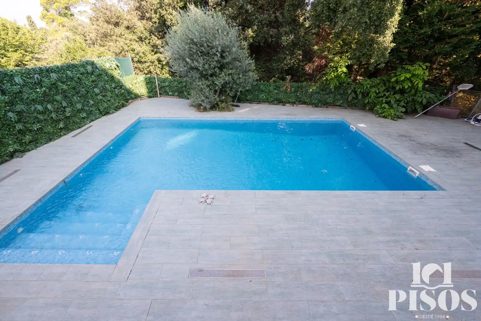 Swimming pool of Houses for sale in Sant Cugat del Vallès  with Air Conditioner, Storage room and Swimming Pool