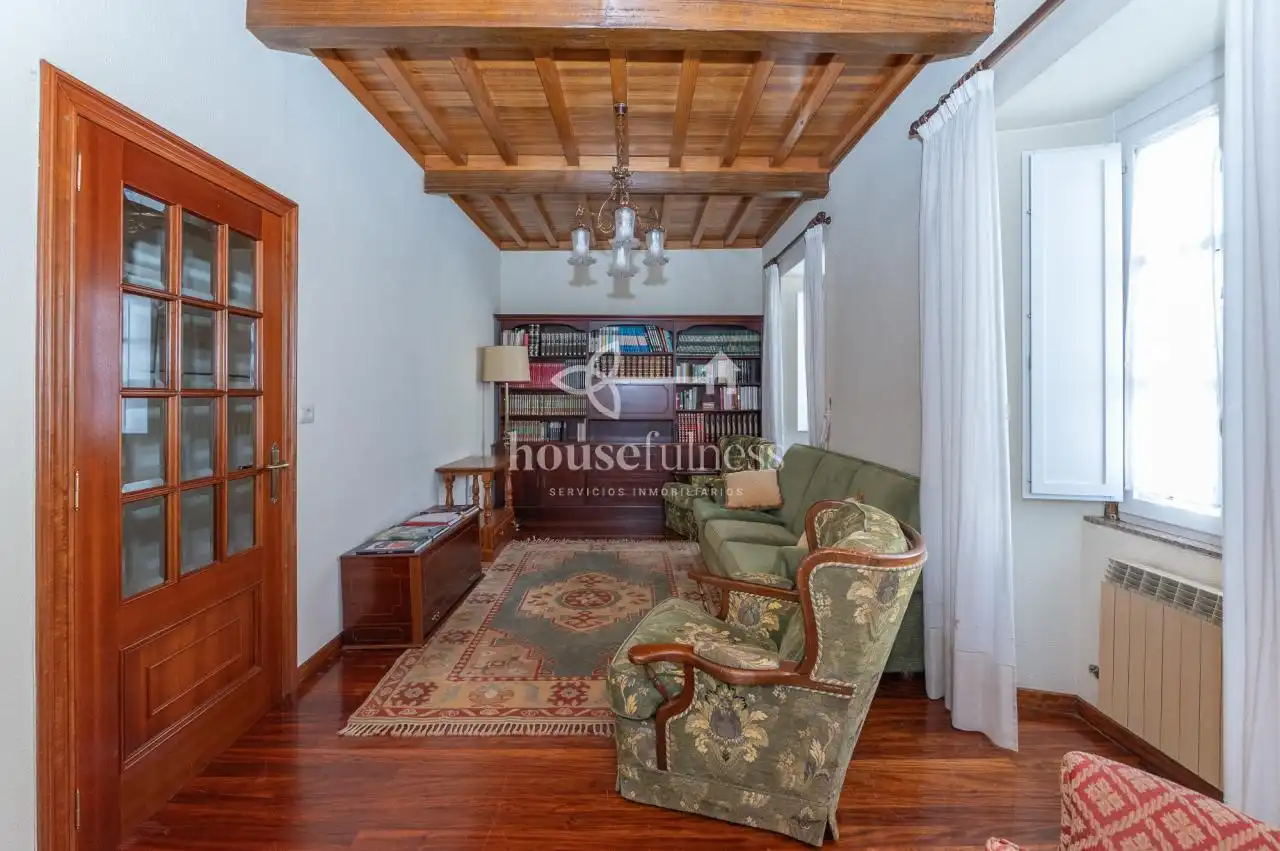 Sala d'estar de Casa o xalet en venda en San Sadurniño amb Calefacció, Jardí privat i Terrassa