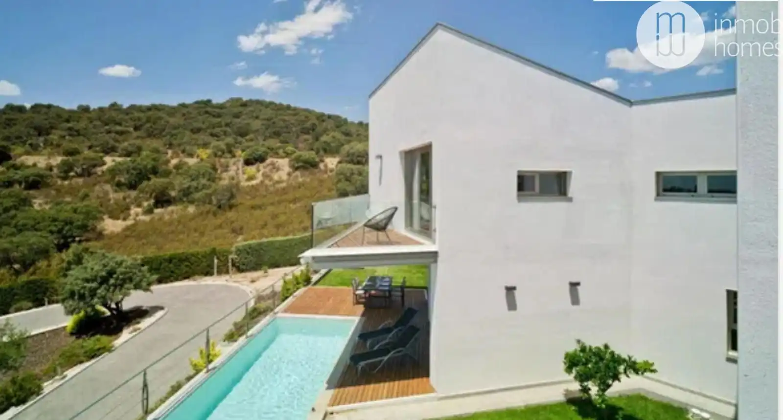 Vista exterior de Casa o chalet en venta en Las Rozas de Madrid con Aire acondicionado, Calefacción y Jardín privado