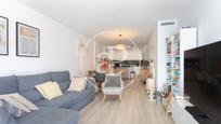 Living room of Flat for sale in Sant Just Desvern  with Air Conditioner, Heating and Terrace