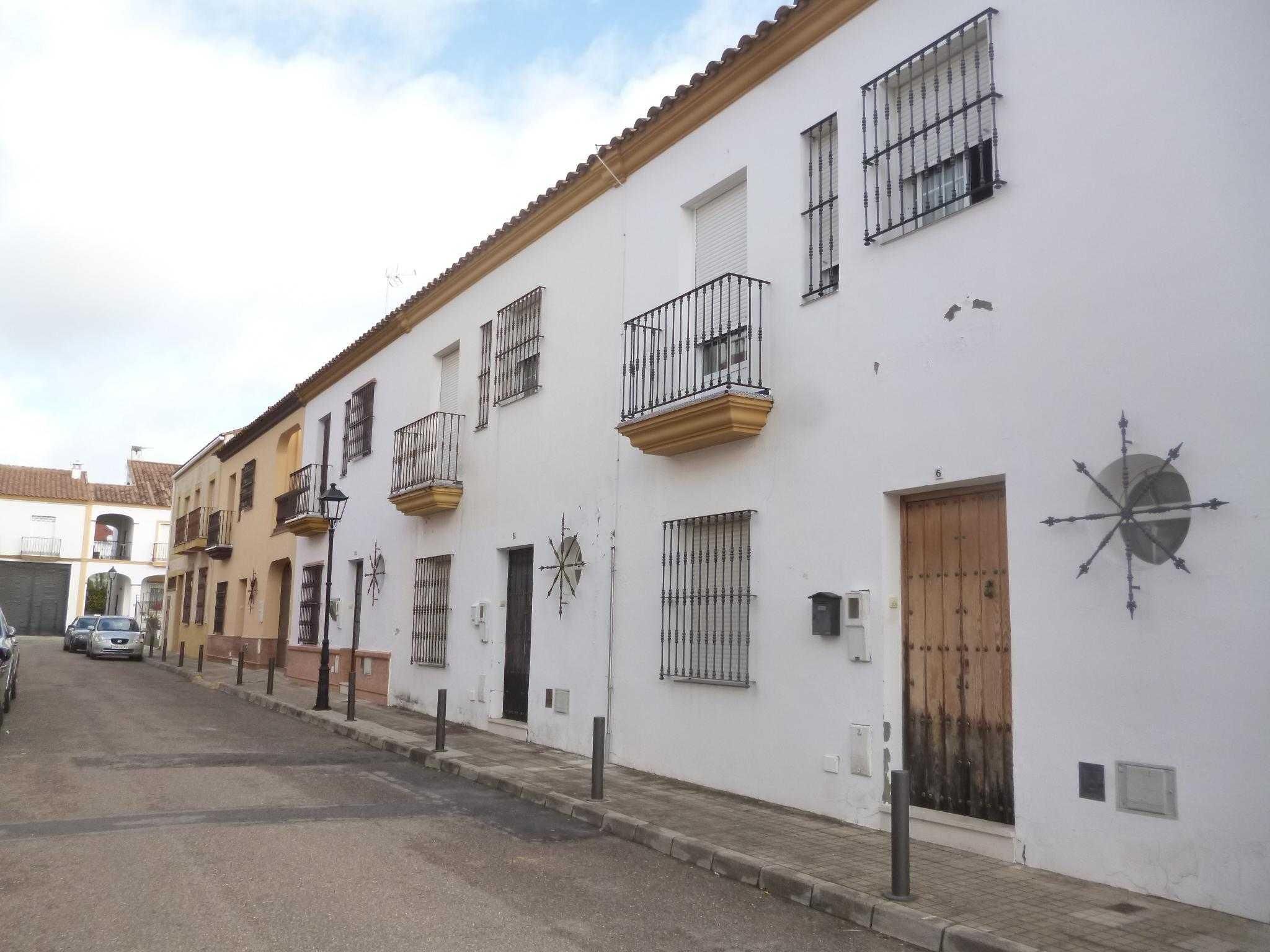 Vista exterior de Casa adosada en venda en Umbrete