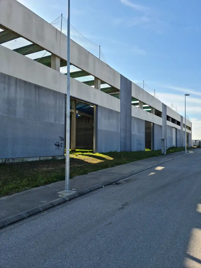 Nau industrial de lloguer a Santa Coloma de Farners