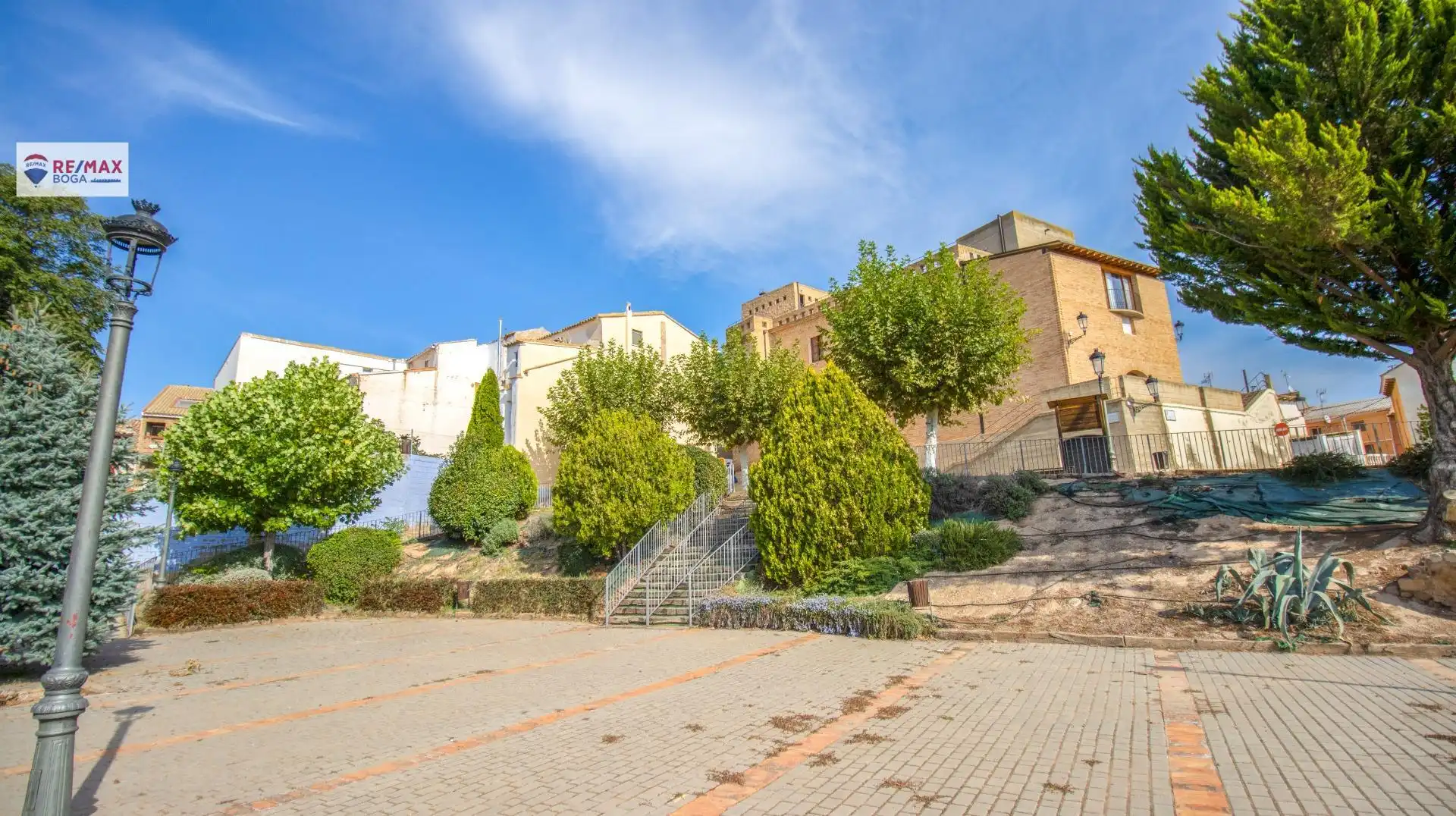 Außenansicht von Wohnung zum Verkauf in Novallas mit Terrasse