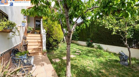 Foto 2 de Casa adosada en venta en Calle Ana Maria Matute, La Zubia Ciudad, La Zubia