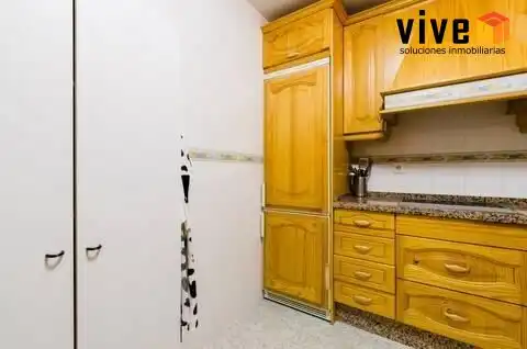 Cuina de Pis en venda en Cádiz amb Aire condicionat, Calefacció i Moblat