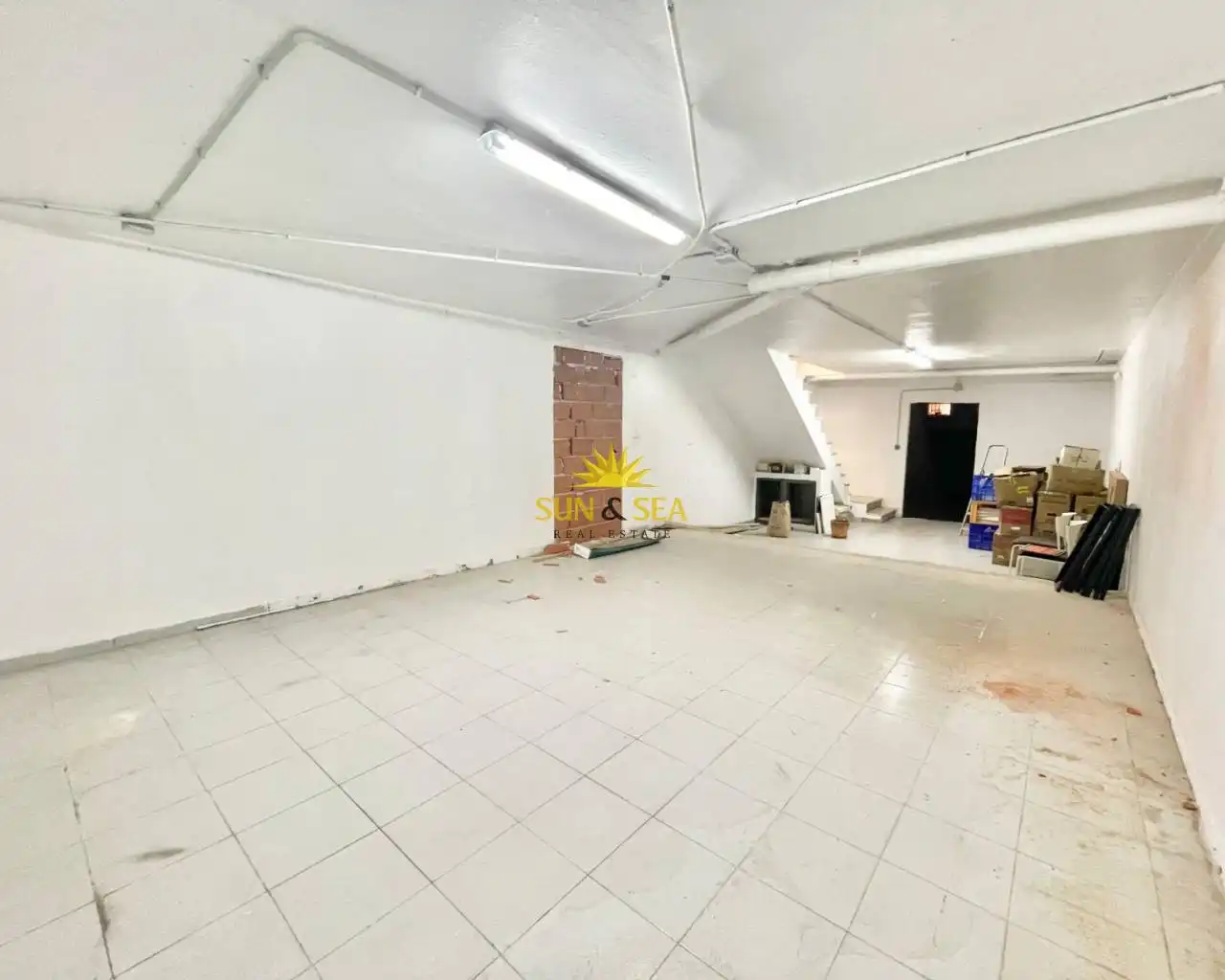 Commercial properties for rent in Avenida Habaneras - Curva de Palangre
