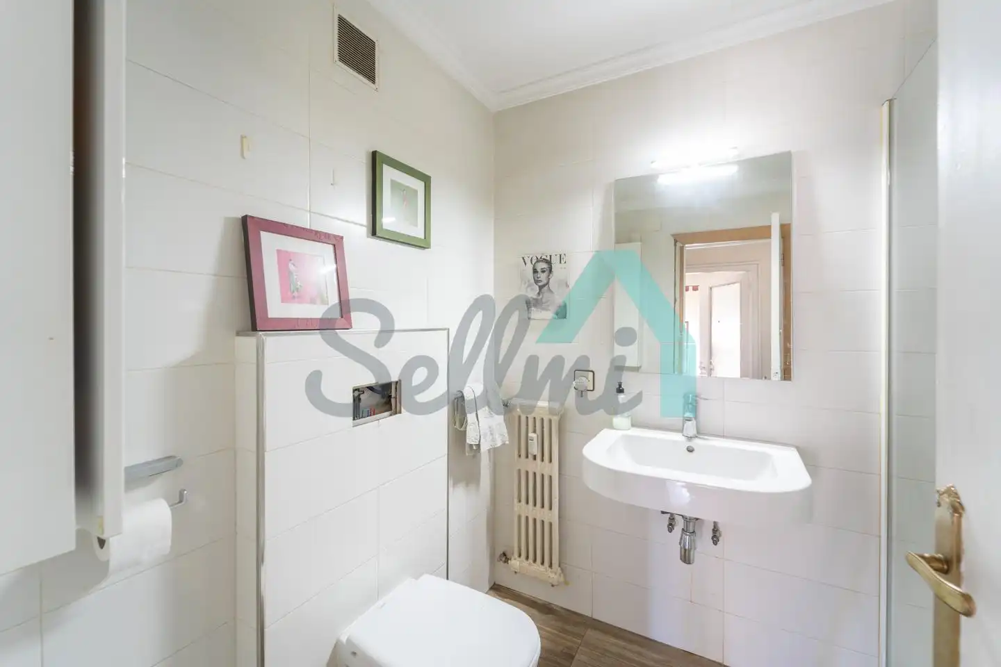 Baño de Piso en venta en Oviedo  con Calefacción, Parquet y Terraza