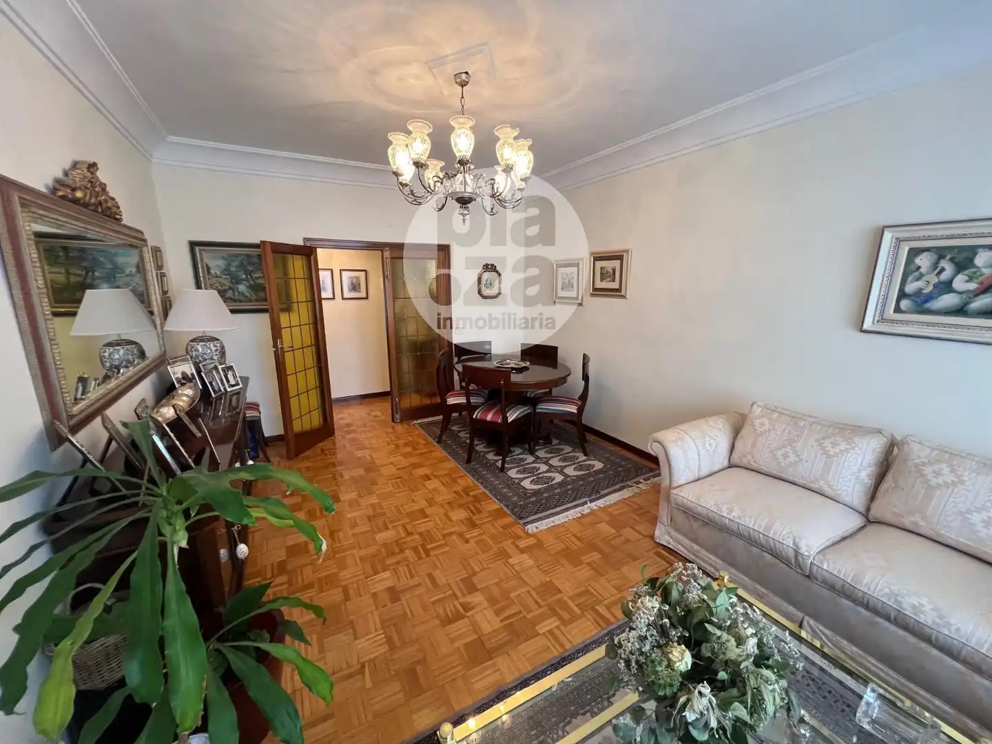 Living room of Flat for sale in Burgos  with Heating, Terrace and Storage room