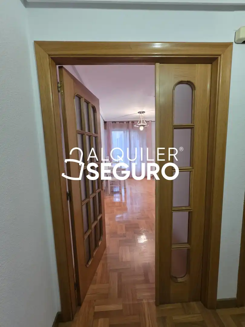 Piso de alquiler en Burgos con Calefacción y Amueblado
