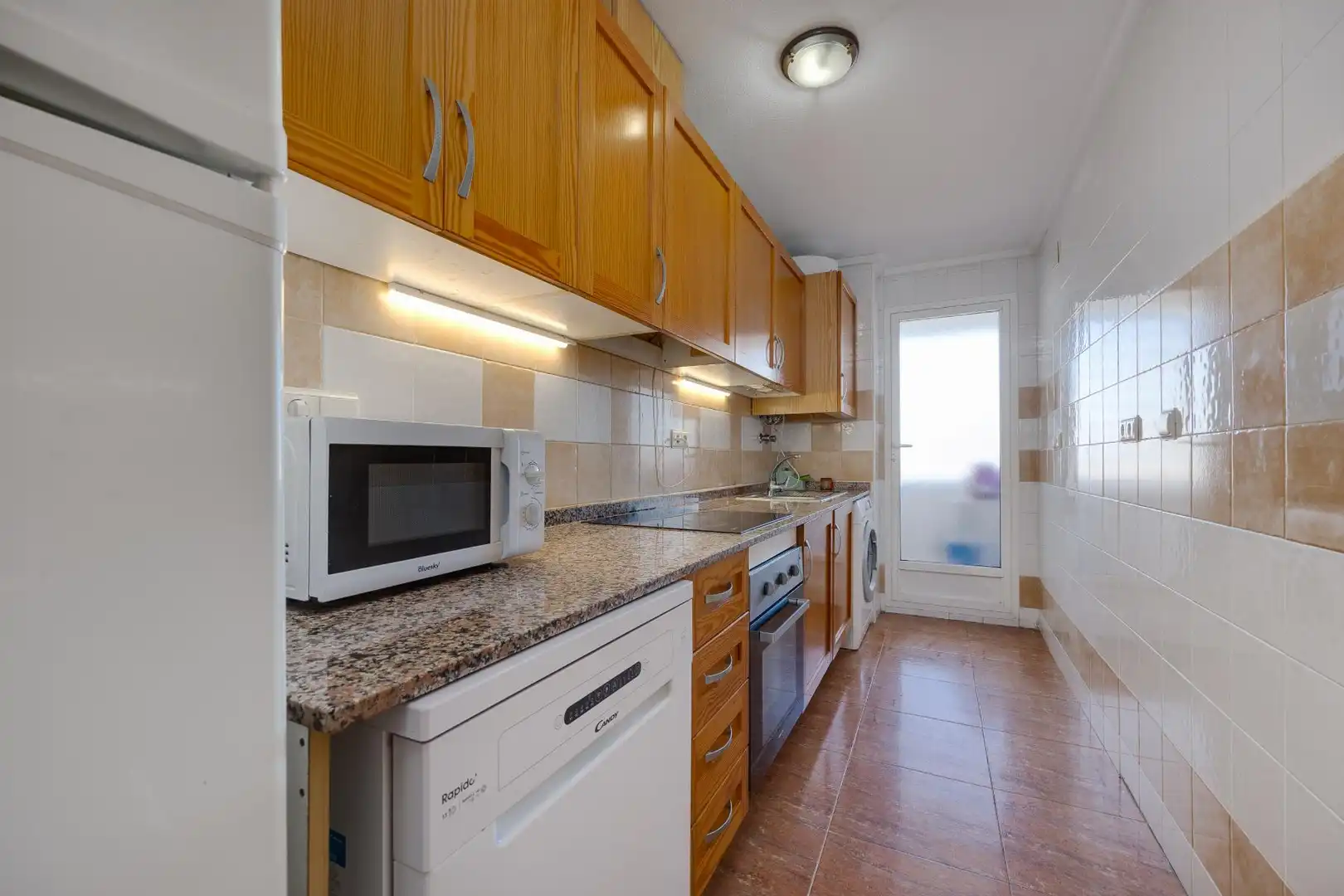 Cocina de Apartamento en venta en Torrevieja con Terraza, Amueblado y Piscina comunitaria