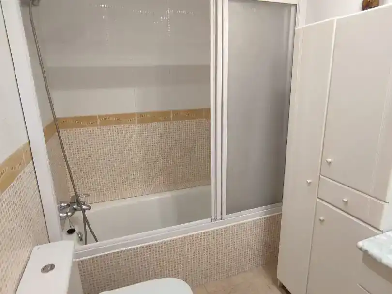 Badezimmer von Wohnung zum Verkauf in  Palma de Mallorca mit Klimaanlage und Balkon