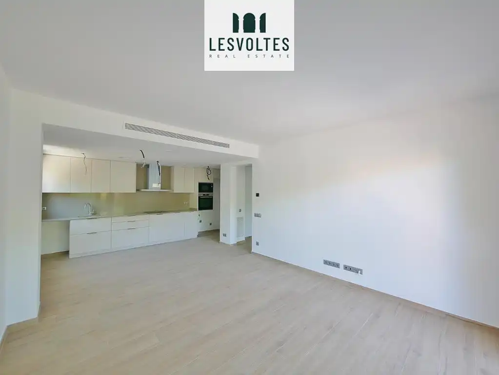Sala de estar de Piso en venta en Pals con Calefacción, Parquet y Terraza