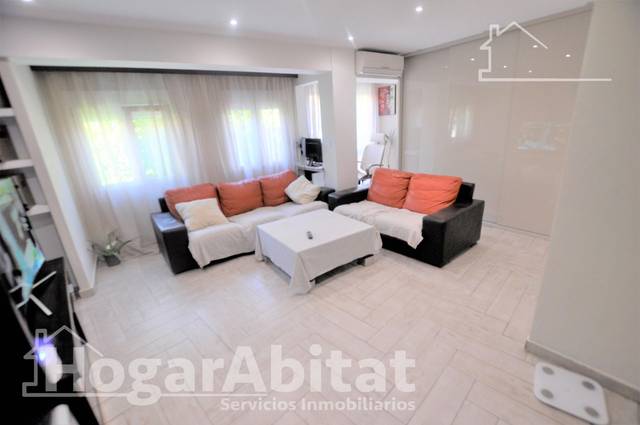 Piso en Venta en Avenida Burjasot en Barrio de Benicalap