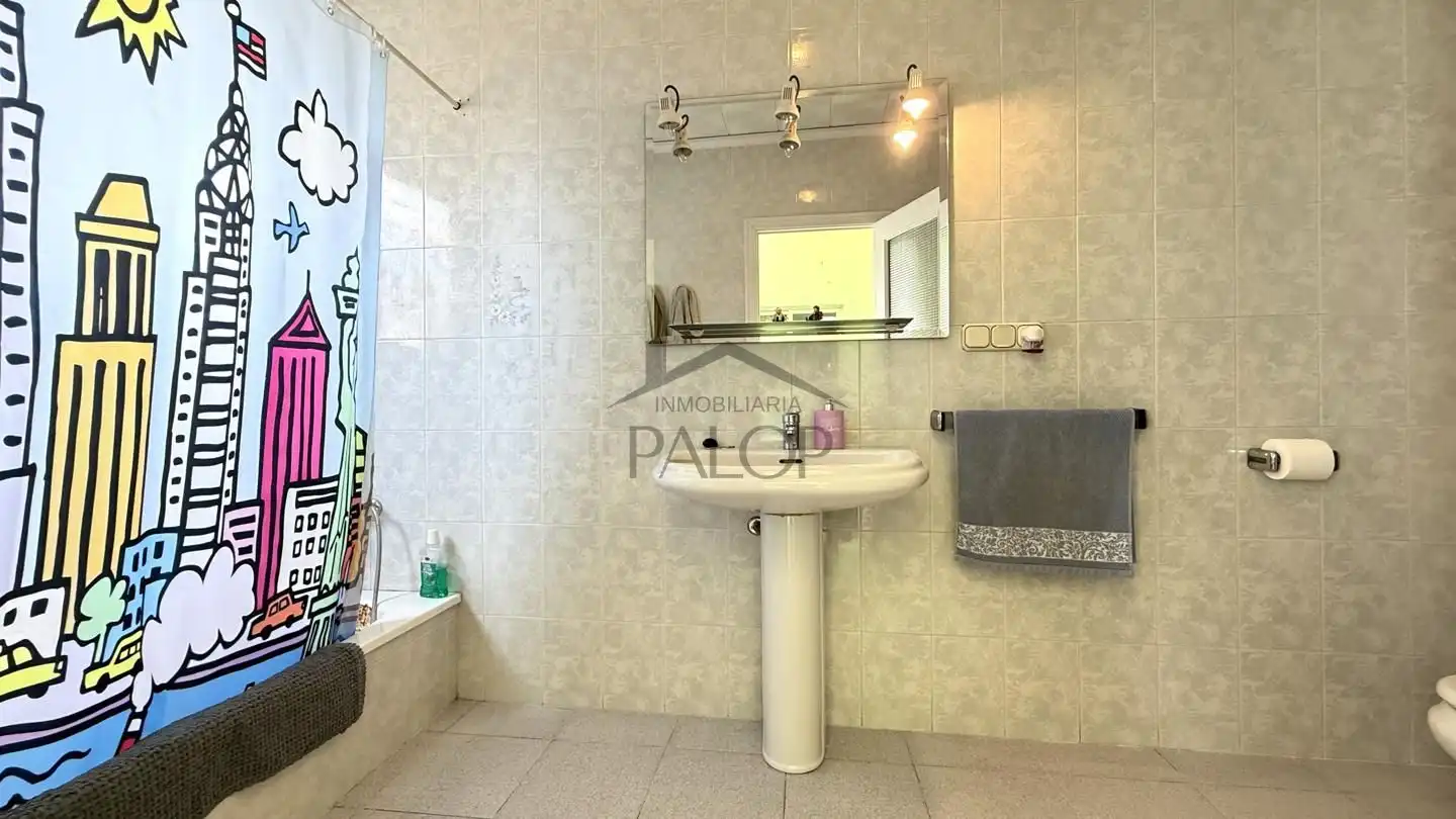 Baño de Piso en venta en Carcaixent con Terraza